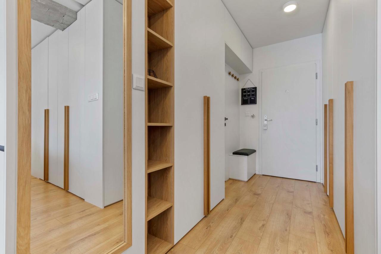 Lam Concrete - Ac - Balcony Apartment Bratislava Ngoại thất bức ảnh